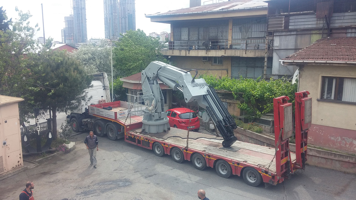 Knuckle Boom Cranes