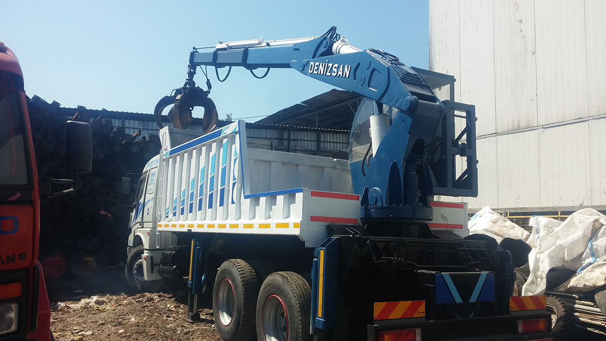 Recycling Cranes