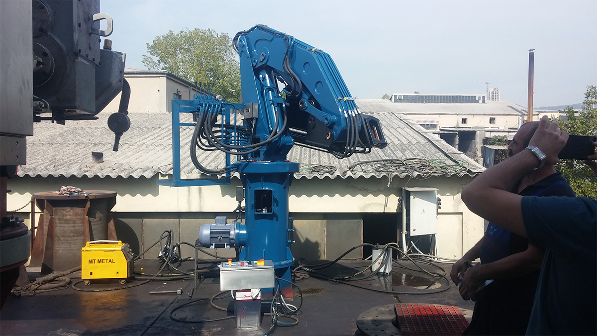 Foldable Telescopic Cranes
