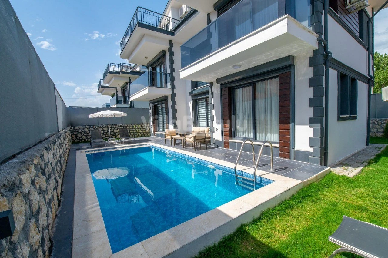 Villa Dera 2