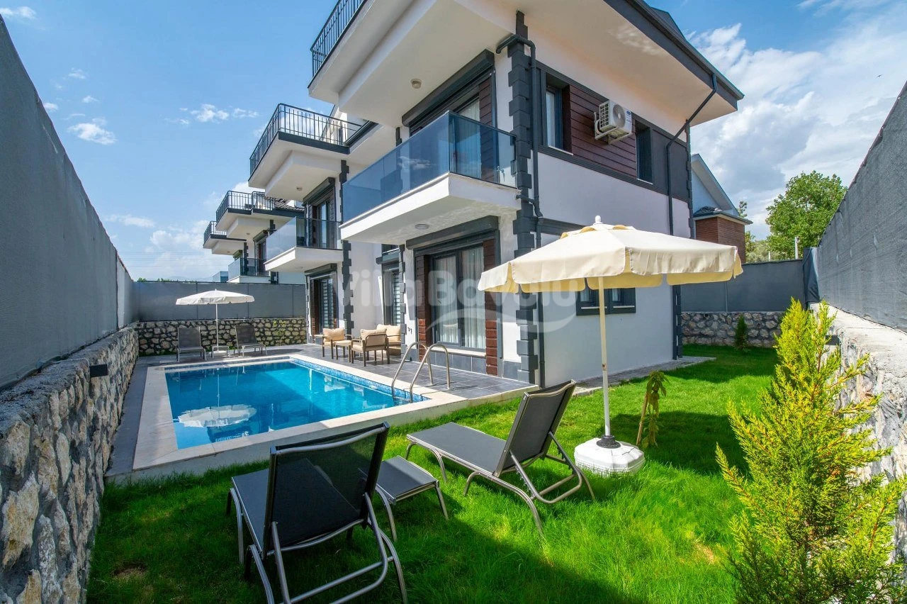 Villa Dera 2