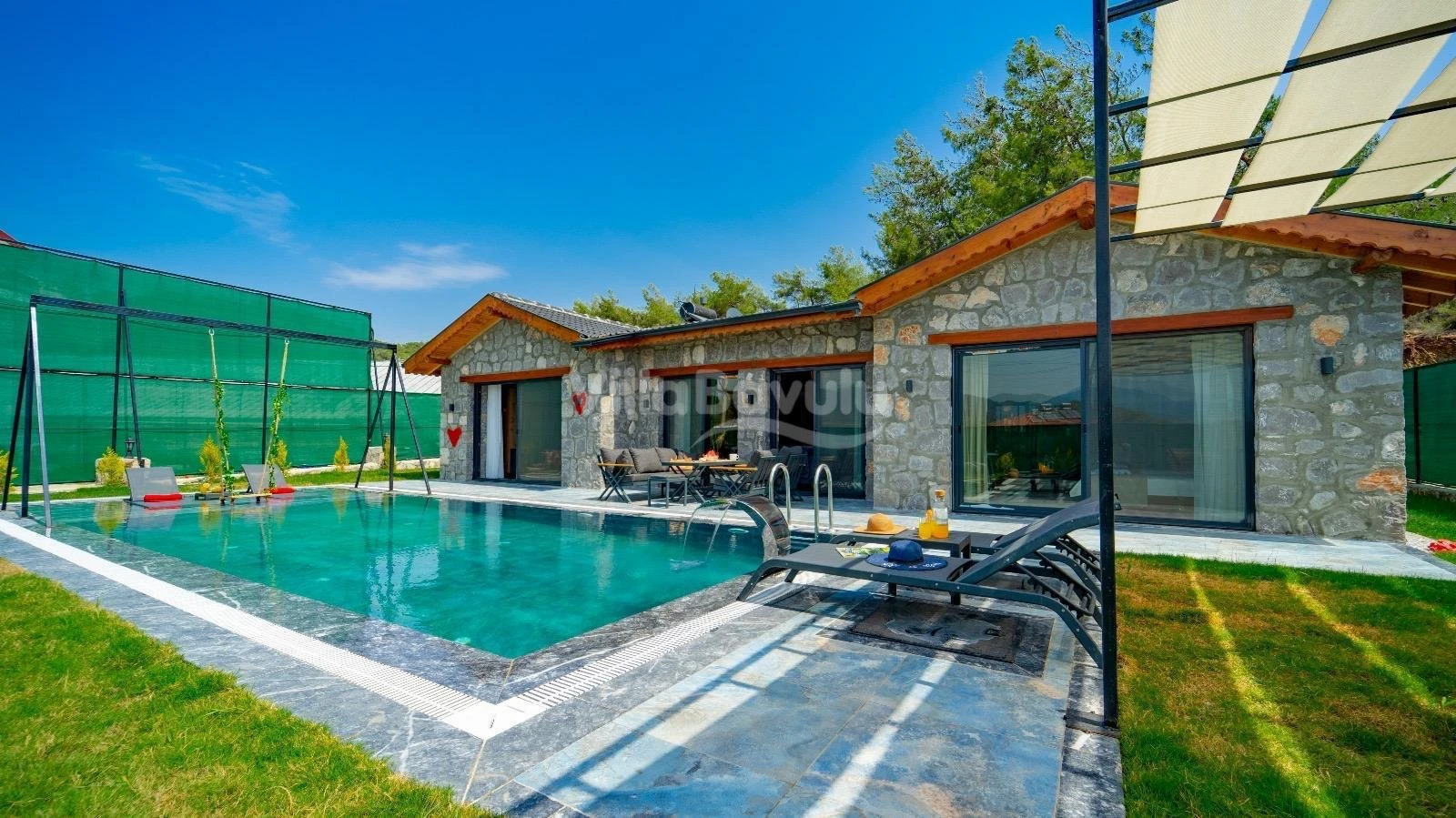 Villa Honey House 2