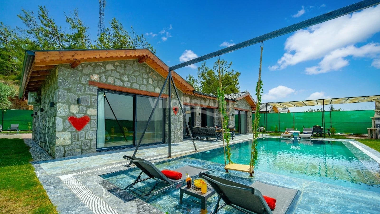 Villa Honey House 2