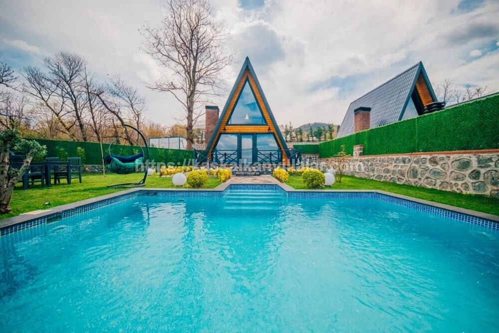 Sapanca Göl Harmony Bungalov | Göl Manzaralı Jakuzili & Havuzlu Tatil - 2