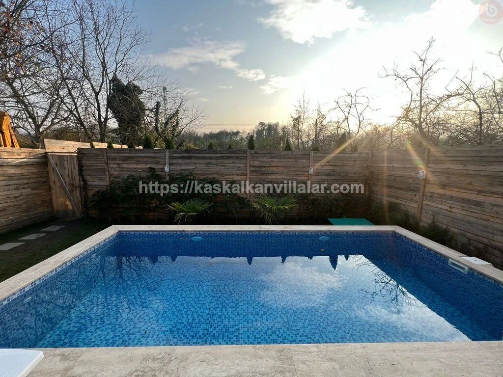 Sapanca Mavi İnci Bungalov | Jakuzili & Havuzlu Doğa Tatili - 3