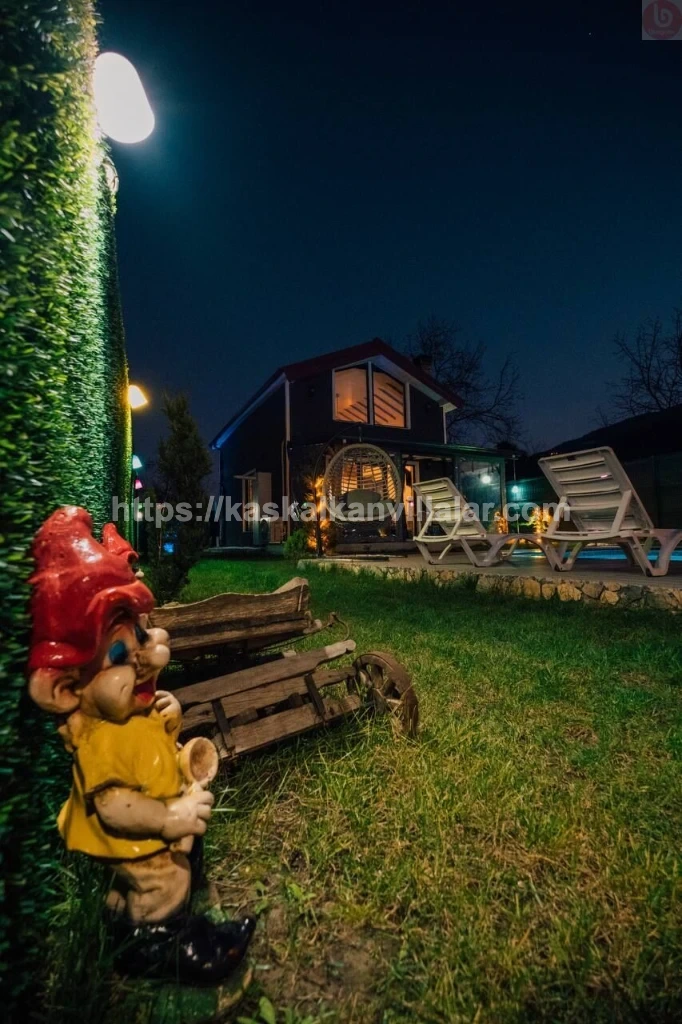 Elitera Sapanca Bungalov | Isıtmalı Havuzlu & Jakuzili Tatil - 6