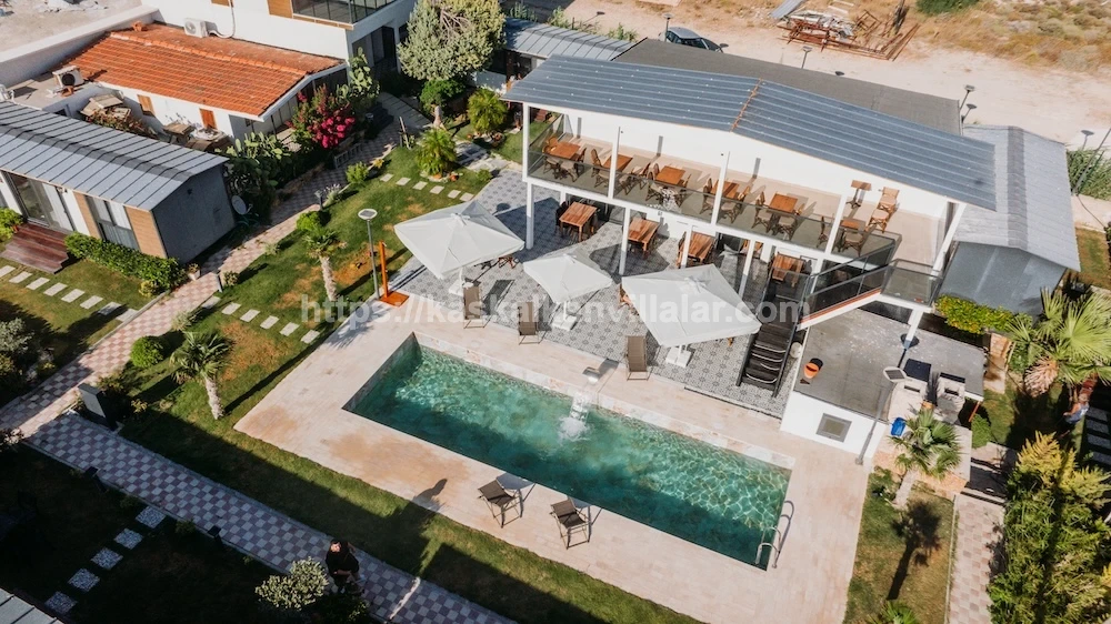 Mega Otel Çeşme