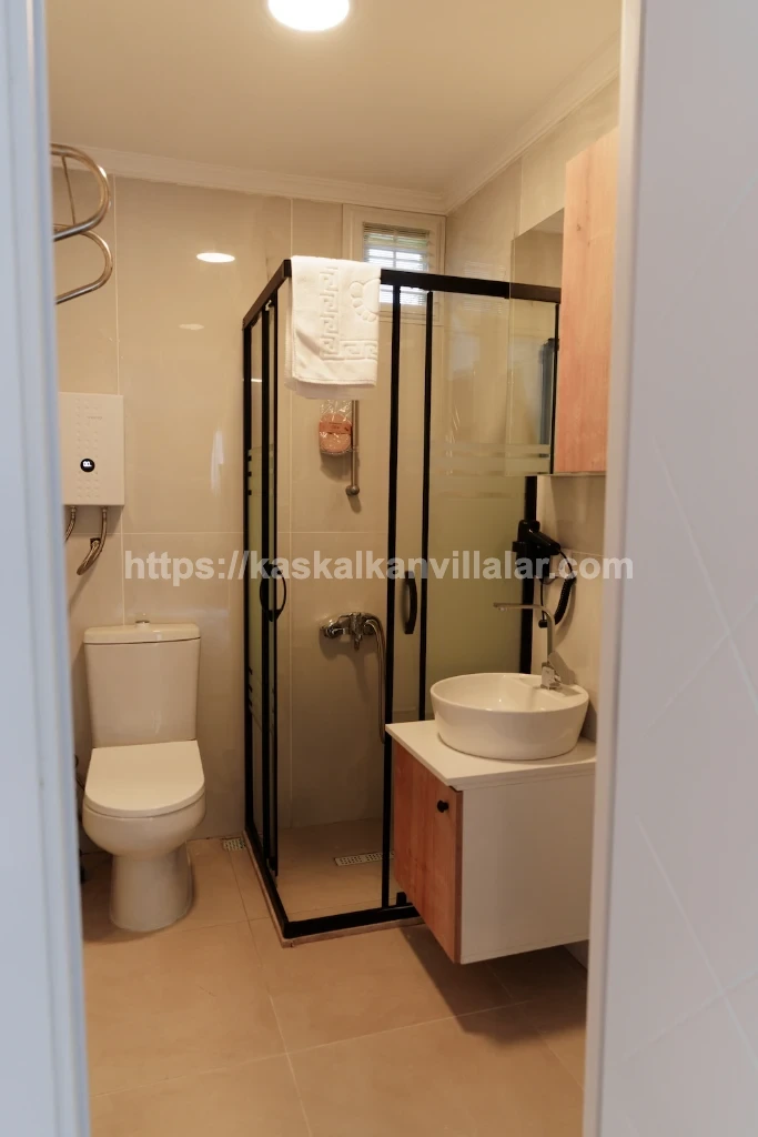 Mega Otel 1+1 | Çeşme’de Konforlu Konaklama - 11