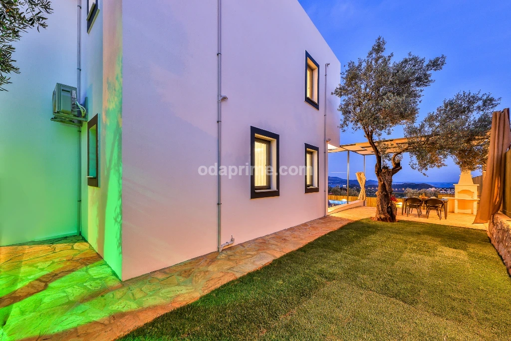 Villa Albedo Blue