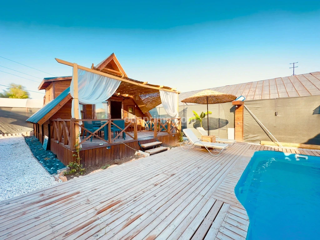 Bungalow Tropik