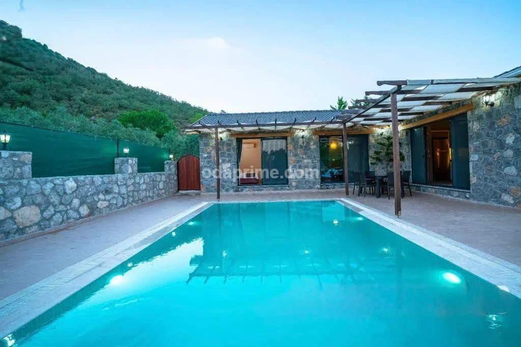 Villa Akar Bella