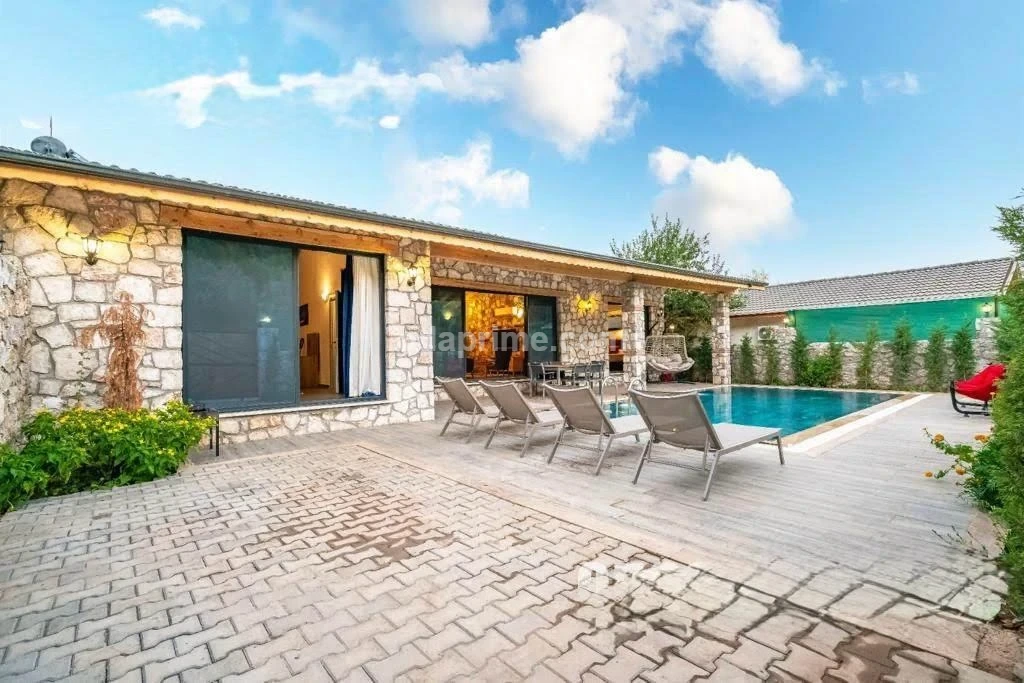 Villa Akar Bella