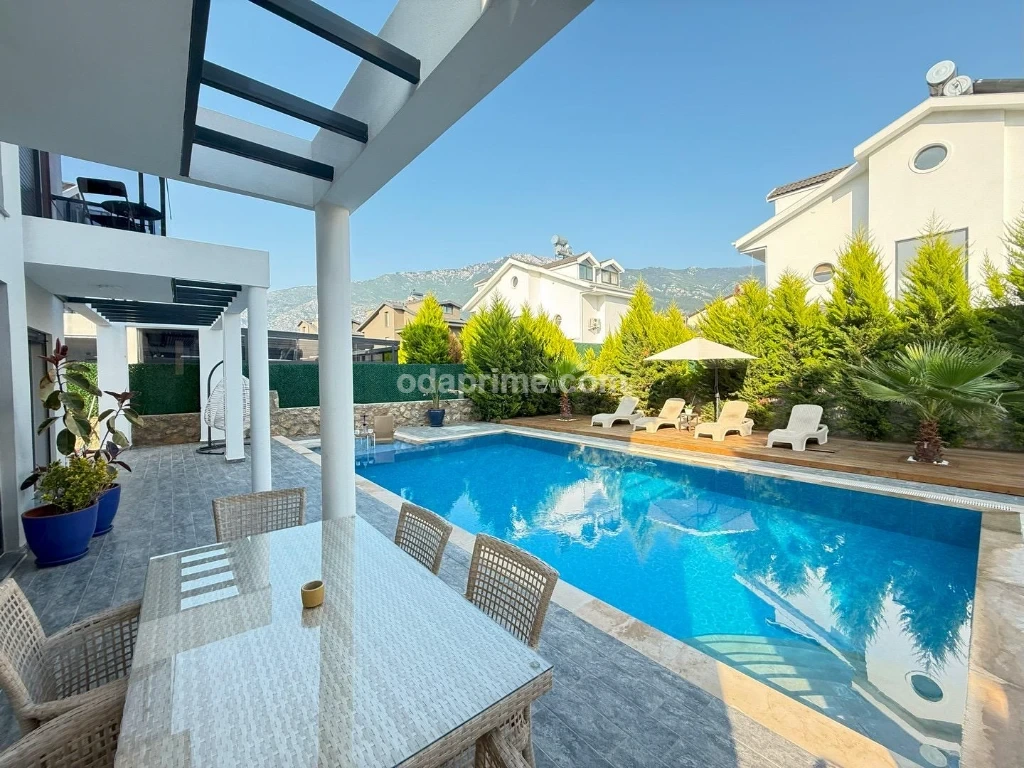 Villa Hisar E