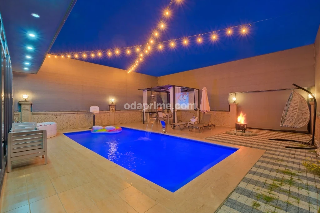 Villa Crystal