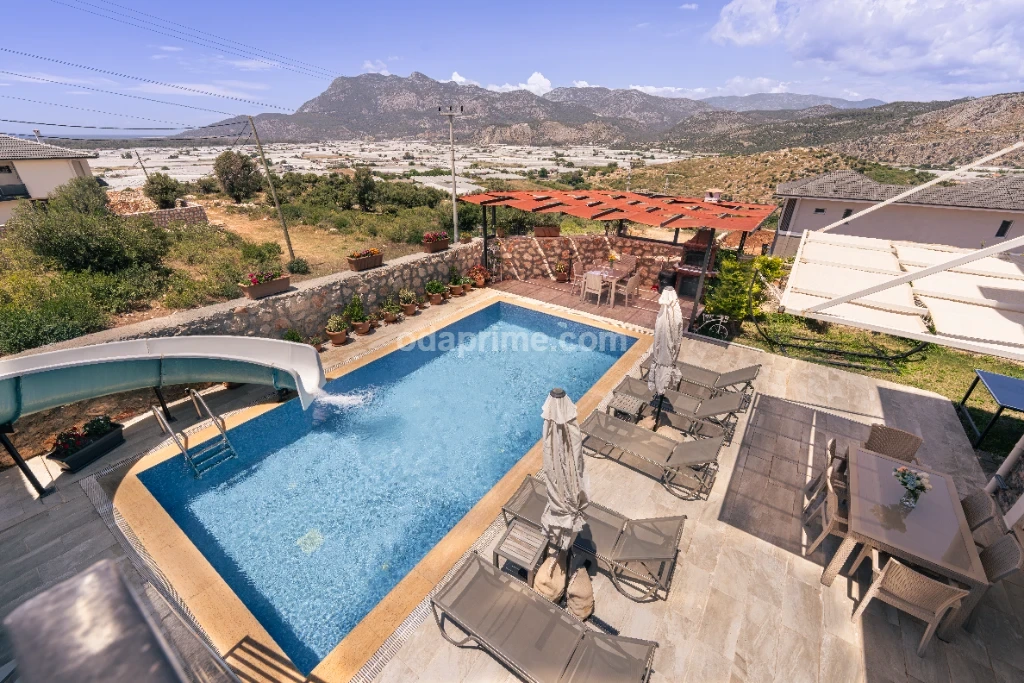 Villa Leton 2