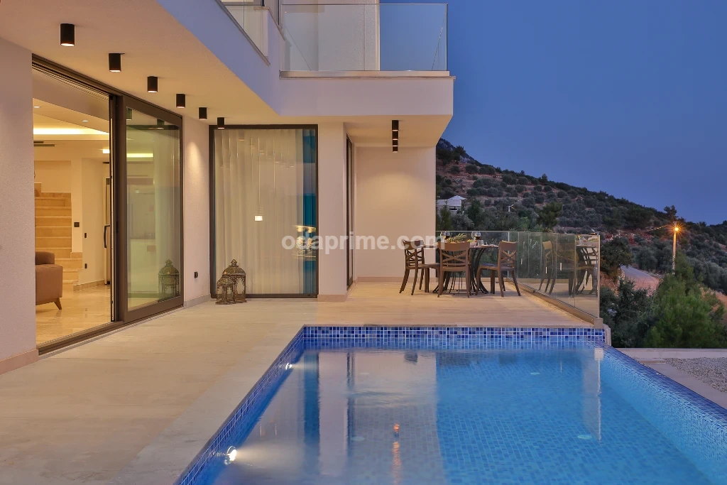 Villa Azure Duo