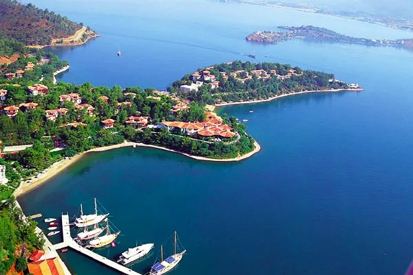 Fethiye'nin Adı, Kahraman Bir Pilottan Mirasdır.