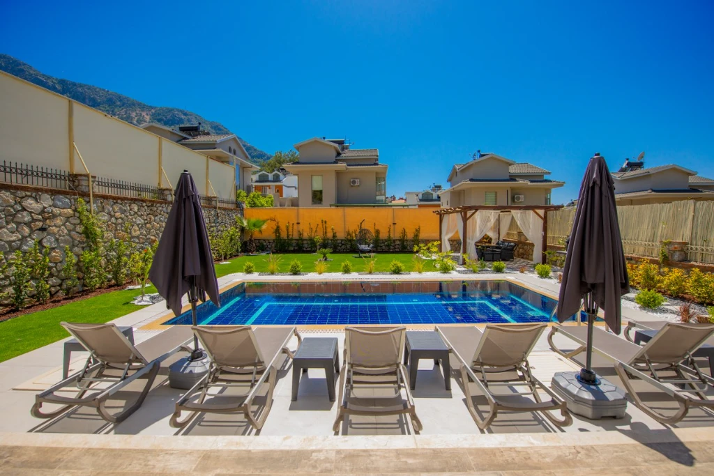 Fethiye'de Özel Havuzlu Geniş Aileler İçin Uygun Kiralık Villa Fethiye'de Özel Havuzlu Geniş Aileler İçin Uygun Kiralık Villa - 16