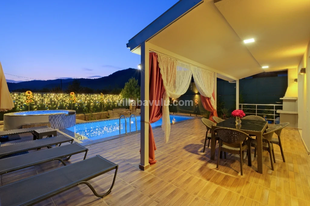 Villa Shine